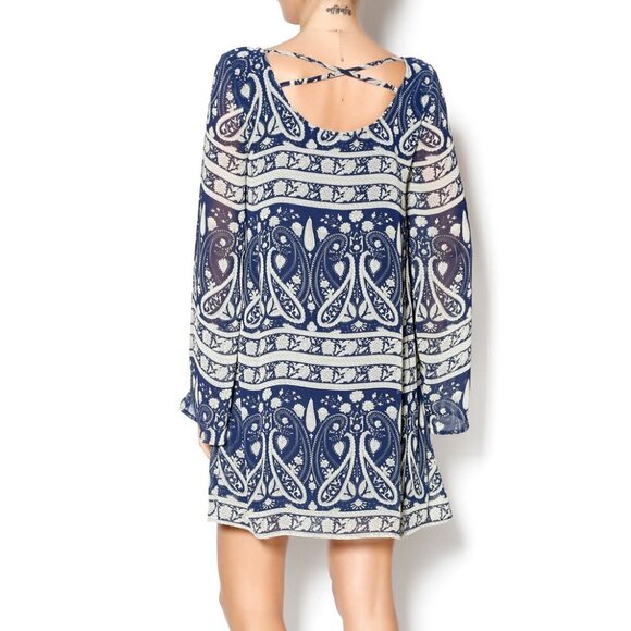 Bell Sleeved Navy & Cream Paisley Shift Dress - Picture 2 of 8